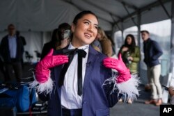 Influencer TikTok Janette Ok dalam jumpa pers di Washington, D.C., Rabu, 22 Maret 2023. (Foto AP/Jess Rapfogel)