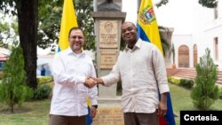 Los cancilleres de Colombia y Venezuela, Luis Gilberto Murillo e Yván Gil se citaron en Cúcuta, Colombia, en el marco del mecanismo de seguimiento de la Comisión de Vecindad e Integración. [Foto: Cancillería Colombia]