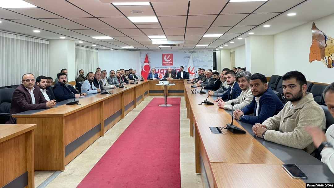 Yeniden Refah Partisi (YRP) yerel seçimlerde bir sıçrama yaparak üçüncü parti oldu. 