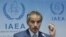 Sekjen Badan Energi Atom Internasional (IAEA) Rafael Grossi dalam konferensi pers di Wina, Austria, 5 Juni 2023. 