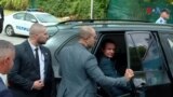 Реакции по посетата на Курти