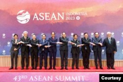 Foto bersama para pemimpin negara pada KTT ke-43 ASEAN di Jakarta, 5 September 2023. (Biro Setpres RI)