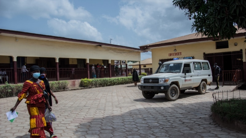 Guinée: une tribune s'effondre à Nzérékoré, 1 mort et 5 blessés
