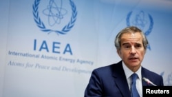 라파엘 그로시 국제원자력기구(IAEA) 사무총장이 4일 IAEA 이사회 정례회의가 개막한 오스트리아 빈에서 기자회견을 했다.