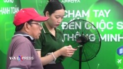 Các chương trình mua sắm khuyến khích ‘không dùng tiền mặt’