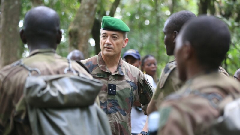 Les activités militaires françaises reprennent au Gabon
