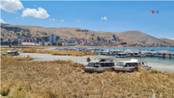 Muelle en el lago Titicaca en septiembre de 2023. 