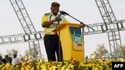 Rais wa chama tawala cha ANC, Cyril Ramaphosa akihutubia wafuasi wake huko Soweto Septemba 3, 2023. Picha na Phill Magakoe/ AFP 