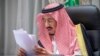 Dok – Raja Saudi Salman bin Abdulaziz memberikan pidato virtual dari istananya di NEOM, Arab Saudi. (Bandar Algaloud/Courtesy of Saudi Royal Court/Handout via Reuters)