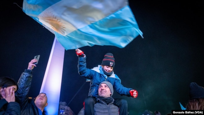 En Fotos | Aficionados argentinos celebran su triunfo en la Copa América