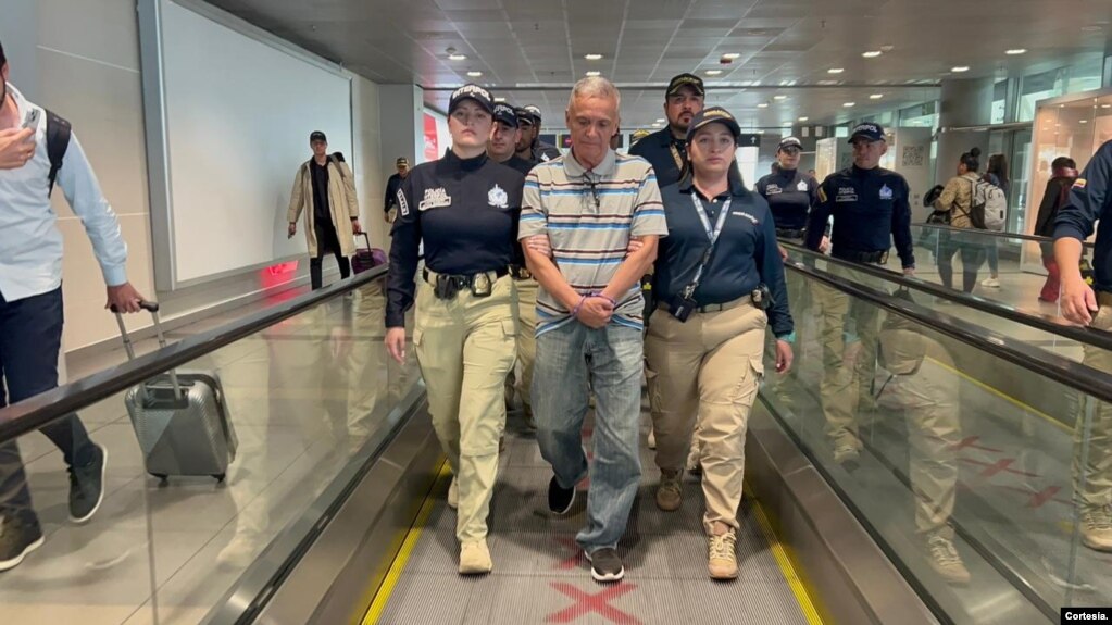 Migración Colombia recibe a Jaime Saade en calidad de Extraditado. [Foto: Migración Colombia]