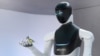 Perusahaan Neura Robotics kini mengembangkan sebuah robot humanoid dengan mengenakan kecerdasan buatan yang dinamakan “4NE-1”. (X/NEURARobotics)