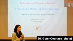 Ms. So Farina, DC-Cam’s principal deputy director, speaks at the 3rd Cambodia Medical Students Workshop, in Phnom Penh, on July 29 2023. (DC-Cam)