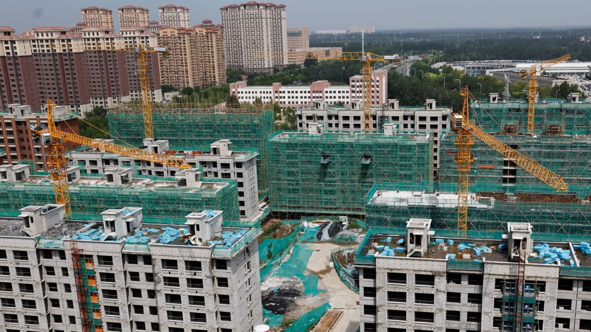 从任其自生自灭到责令银行纾困，北京房地产政策发生大逆转