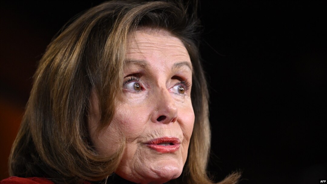 FILE - Ketua DPR AS, Nancy Pelosi, dalam konferensi pers mingguan terakhirnya di Gedung Capitol AS,Washington, DC, 22 Desember 2022. (Mandel NGAN / AFP)