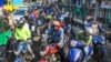 Bikers take over left turn lane during peak hour traffic in Dhaka. (Kazi Salahuddin Razu/VOA)