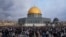 حضور نمازگزاران مسلمان در روز عید فطر در مسجد الاقصی - آرشیو