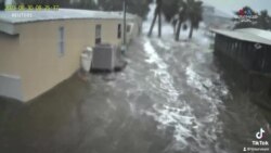 Տունը ավերվում է «Իդալիա» փոթորկի հետևանքով