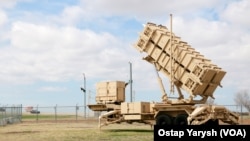 Пускова установка Patriot при вʼїзді на військову базу Форт Сілл, Оклахома.