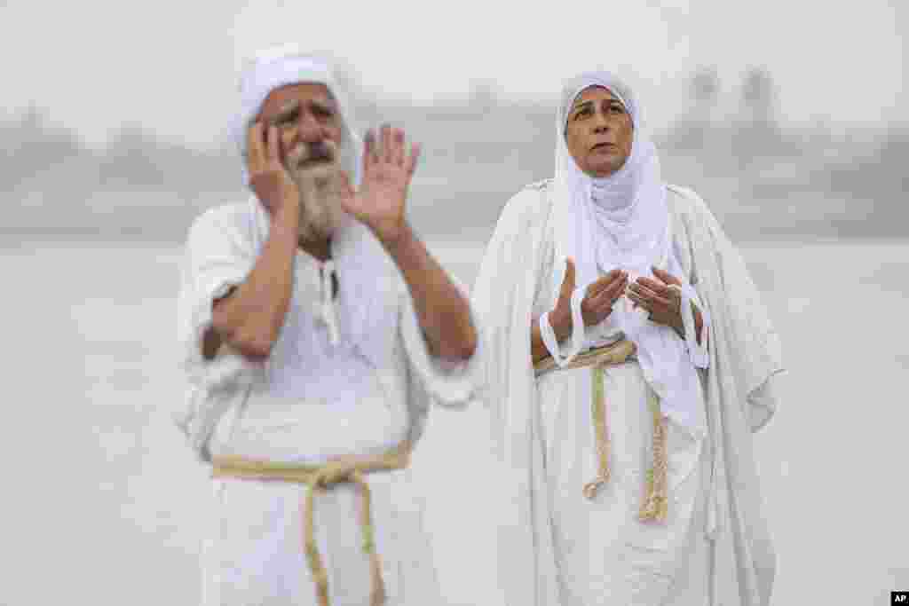 Followers of the Sabean Mandaeans faith perform their rituals in the Tigris River during a celebration marking &quot;Banja&quot; or Creation Feast, in central Baghdad, Iraq.