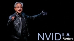 美國芯片業巨擘英偉達（NVIDIA）執行長黃仁勳在台北的演講活動中演講。 （2024年6月2日）