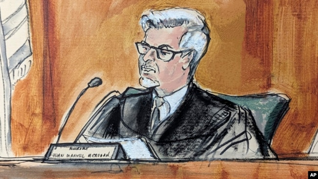 Një skicë ku paraqitet gjykatësi Juan Merchan në sallën e gjyqit