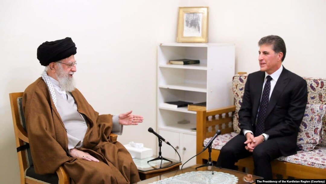 ڕێبەری باڵای ئێران ئایەتوڵا عەلی خامنئەی و سەرۆکی هەرێمی کوردستان نێچیرڤان بارزانی، تاران 6ی پێنجی 2024