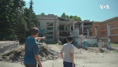 Уништени училишта во Украина