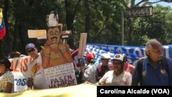 Trabajadores venezolanos durante una protesta el 1° de mayo de 2023 para exigir reivindicaciones salariales y laborales. 