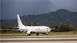Máy bay trinh sát P-8A Poseidon của Hải quân Hoa Kỳ bay qua eo biển Đài Loan vào tháng 11/2023.