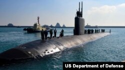 미 해군의 로스앤젤레스급 고속 공격 잠수함 스프링필드함(SSN 761)이 지난달 23일 한국 부산항에 입항했다.