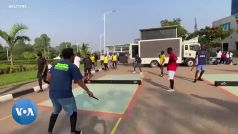 Le gouvernement rwandais encourage la pratique du tennis de rue