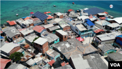 Santa Cruz, una isla sobrepoblada en el caribe colombiano busca permanecer en pie mientras el cambio climático le juega en contra.