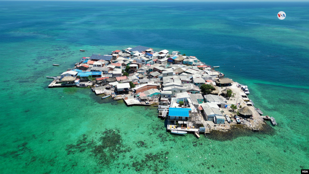 Santa Cruz del Islote, una isla sobrepoblada en el caribe colombiano. [Foto: Sergio Leon/Pixammo]