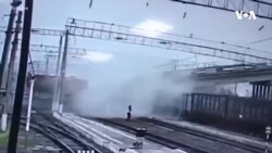 X istifadəçiləri 2018-ci ildə Rusiyada körpünün çökməsi görüntülərini yeni video adı ilə paylaşıblar