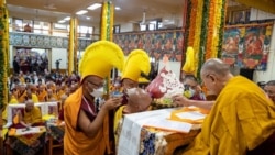 ༧གོང་ས་མཆོག་ནས་བླ་མ་བཟོད་པ་རིན་པོ་ཆེའི་ཡང་སྲིད་མྱུར་བྱོན་ཡོང་བའི་ཐུགས་སྨོན་མཛད་པ།
