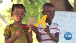 Mozambican Teachers Reuse Garbage to Create Educational Tools 