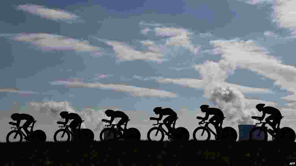 Екипно тестирање на 3-та етапа на 81-та велосипедска трка Париз-Ница, 32,2 км помеѓу Дампиер-ан-Бурли и Дампиер-ан-Бурли.