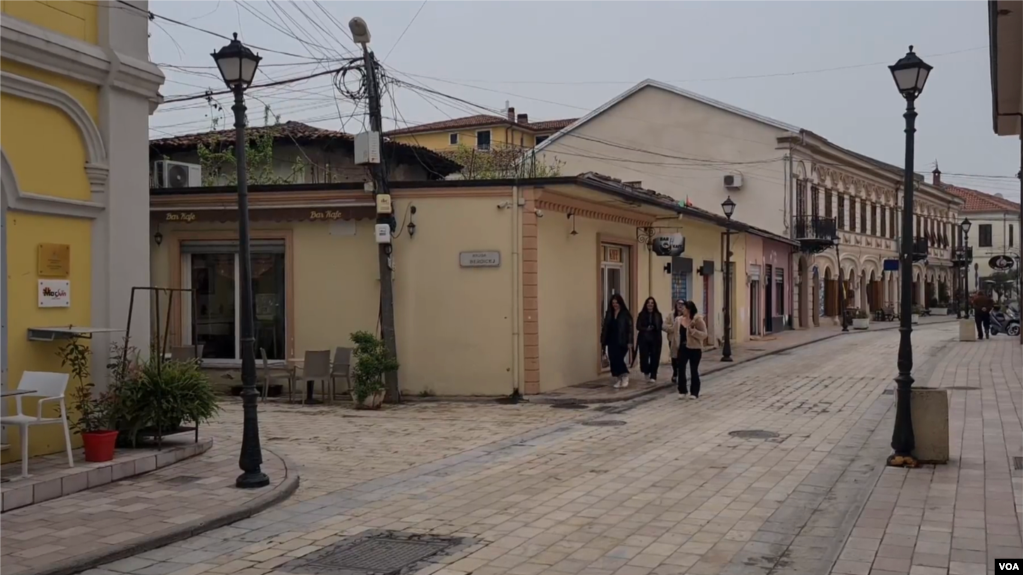 “Arti i Zanave” një biznes social në mbështetje të grave të dhunuara