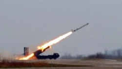 북한, 순항 지대공 이어 사흘만 SRBM 수발 발사…미한 대규모 공중훈련 대응 관측