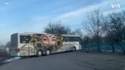 与乌克兰志愿者“医疗营”同行 了解医护人员治病疗伤挽救生命