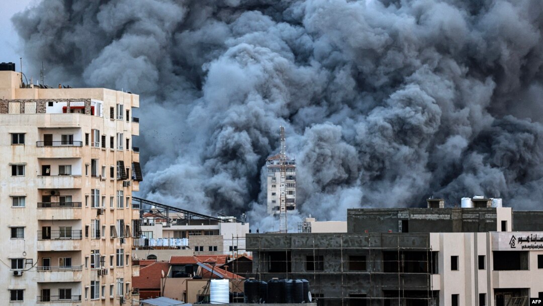 Pasukan Israel Bentrok dengan Pasukan Bersenjata Hamas Usai Ratusan Orang  Tewas