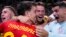 Španski fudbaleri proslavljaju pobedonosni gol (Foto: AP/Manu Fernandez)