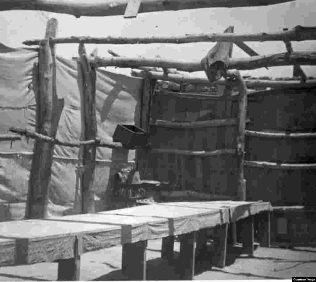 Dining room at the Western Navajo (Blue Canyon) Boarding School, Algert, Arizona, ca. 1901-1903. Museum of Northern Arizona (MS-74-2-82).