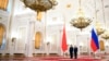 资料照：俄罗斯总统普京为到访的中国领导人习近平在克里姆林宫举行欢迎仪式。（2023年3月21日）
