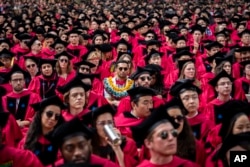 Suasana wisuda para mahasiswa di Harvard Yard, Harvard University di Cambridge, Massachusetts (foto: ilustrasi).