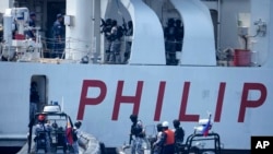菲律宾、美国和日本的海岸警卫队在菲律宾海岸外举行海岸防卫联合演习。（美联社2023年6月6日）