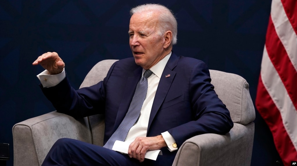 El presidente Joe Biden se reúne con el primer ministro australiano, Anthony Albanese, en la Base Naval de Point Loma, el lunes 13 de marzo de 2023, en San Diego. (Foto AP/Evan Vucci)