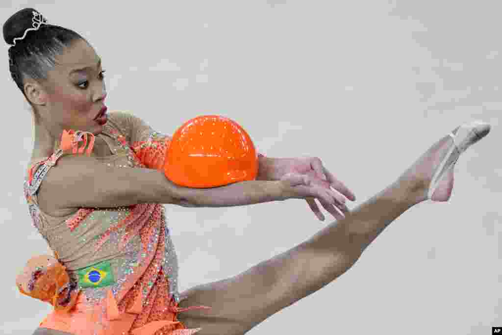 Brazil's Geovanna Santos competes in the gymnastics rhythmic individual ball final at the Pan American Games in Santiago, Chile, Nov. 3, 2023.