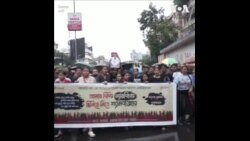 印度医护人员继续抗议 要求保障安全 